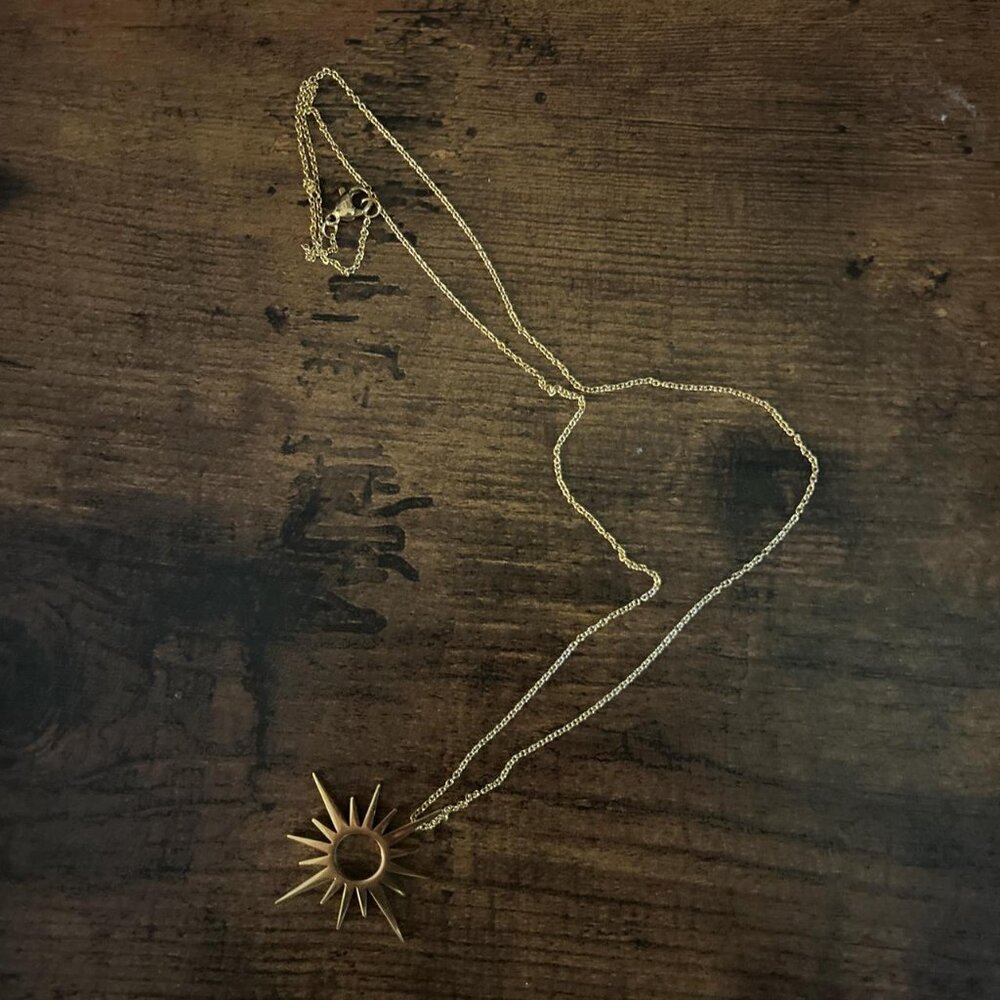 divon starburst necklace
